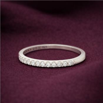 No Reserve 925 Sterling Silver 0.68 Ct Cubic Zirconia Ring 7.5 US Ring Size