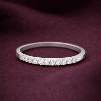 No Reserve 925 Sterling Silver 0.68 Ct Cubic Zirconia Ring 7.5 US Ring Size