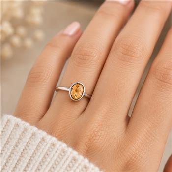 No Reserve 925 Sterling Silver 0.68 Ct Oval Citrine Ring