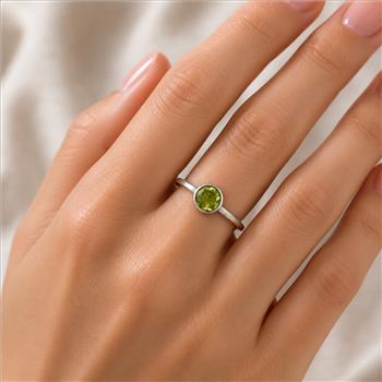 No Reserve 925 Sterling Silver 0.75 Ct Round Peridot Ring
