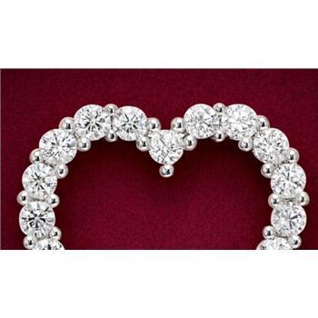 No Reserve 925 Sterling Silver 0.77 Ct Round Cubic Zirconia Pendant