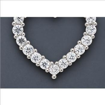 No Reserve 925 Sterling Silver 0.77 Ct Round Cubic Zirconia Pendant