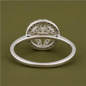 No Reserve 925 Sterling Silver 0.79 Ct Round Cubic Zirconia Ring 9 US Ring Size