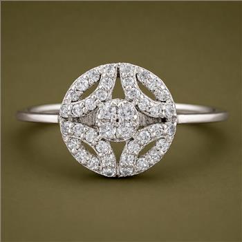 No Reserve 925 Sterling Silver 0.79 Ct Round Cubic Zirconia Ring 9 US Ring Size