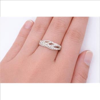 No Reserve 925 Sterling Silver 0.90 Ct Cubic Zirconia Ring 6.5 US Ring Size