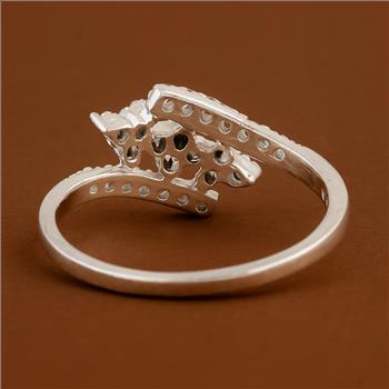 No Reserve 925 Sterling Silver 0.91 Ct Cubic Zirconia Ring 7 US Ring Size