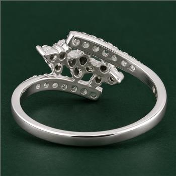 No Reserve 925 Sterling Silver 0.91 Ct Cubic Zirconia Ring 7 US Ring Size
