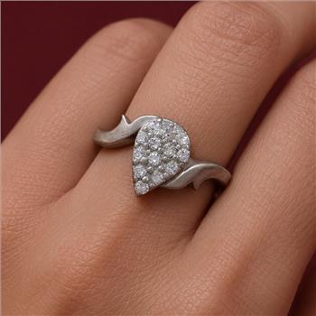 No Reserve 925 Sterling Silver 0.93 Ct Cubic Zirconia Ring 7 US Ring Size