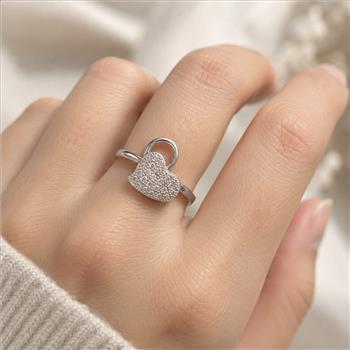 No Reserve 925 Sterling Silver 0.94 Ct Cubic Zirconia Ring 6.5 US Ring Size