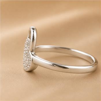 No Reserve 925 Sterling Silver 0.94 Ct Cubic Zirconia Ring 6.5 US Ring Size