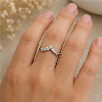 No Reserve 925 Sterling Silver 0.94 Ct Cubic Zirconia Ring 7 US Ring Size