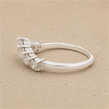 No Reserve 925 Sterling Silver 0.94 Ct Cubic Zirconia Ring 7 US Ring Size
