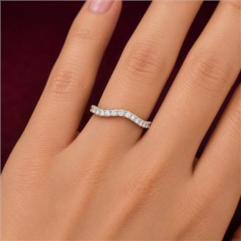 No Reserve 925 Sterling Silver 0.96 Ct Cubic Zirconia Ring 9  US Ring Size