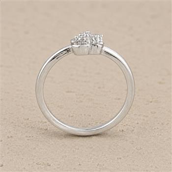 No Reserve 925 Sterling Silver 1.02 Ct Cubic Zirconia Ring 6 US Ring Size