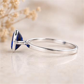 No Reserve 925 Sterling Silver 1.08 Ct Oval Created London Blue Topaz Ring 7 US Ring Size