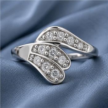 No Reserve 925 Sterling Silver 1.14 Ct Cubic Zirconia Ring 7 US Ring Size