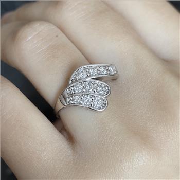 No Reserve 925 Sterling Silver 1.21 Ct Cubic Zirconia Ring 6 US Ring Size