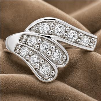 No Reserve 925 Sterling Silver 1.21 Ct Cubic Zirconia Ring 6 US Ring Size