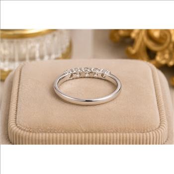 No Reserve 925 Sterling Silver 1.44 Ct Cubic Zirconia Ring 6.5 US Ring Size