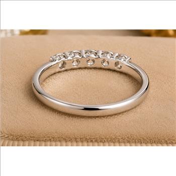 No Reserve 925 Sterling Silver 1.44 Ct Cubic Zirconia Ring 6.5 US Ring Size