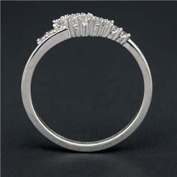 No Reserve 925 Sterling Silver 1.75 Ct Cubic Zirconia Ring 7 US Ring Size