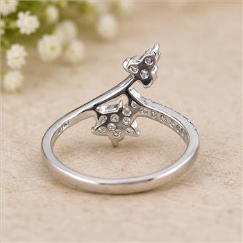 No Reserve 925 Sterling Silver 1.78 Ct Cubic Zirconia Ring 7 US Ring Size