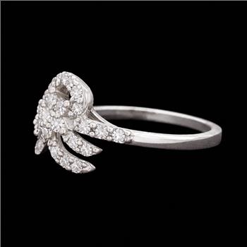 No Reserve 925 Sterling Silver 1.89 Ct Cubic Zirconia Ring 6.5  US Ring Size
