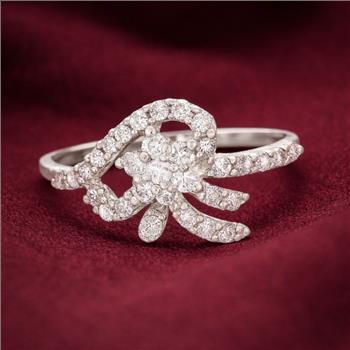 No Reserve 925 Sterling Silver 1.89 Ct Cubic Zirconia Ring 6.5 US Ring Size