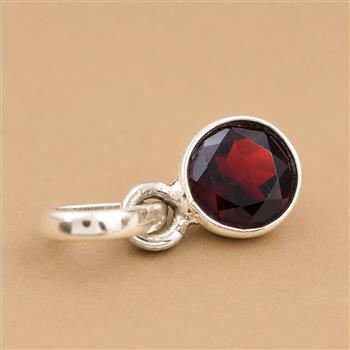 No Reserve 925 Sterling Silver 2.95 Ct Round Garnet Pendant