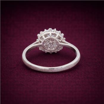 No Reserve 925 Sterling Silver 3.50 Ct Cubic Zirconia Ring 8 US Ring Size