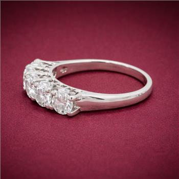 No Reserve 925 Sterling Silver 3.72 Ct Cubic Zirconia Ring 7.5 US Ring Size