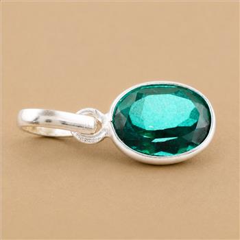 No Reserve 925 Sterling Silver 8.75 Ct Oval Green Topaz Pendant