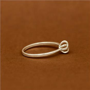 No Reserve 925 Sterling Silver Solid Ring 8.5 US Ring Size