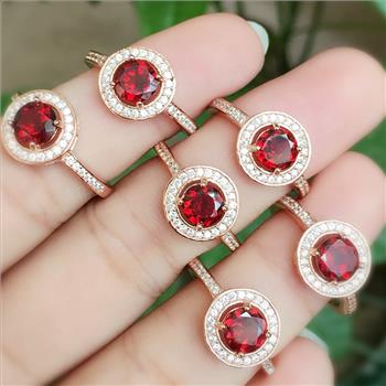 NO RESERVE Garnet 925 Sterling Silver Ring