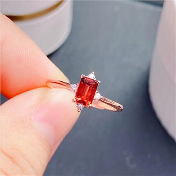 NO RESERVE Garnet 925 Sterling Silver Ring