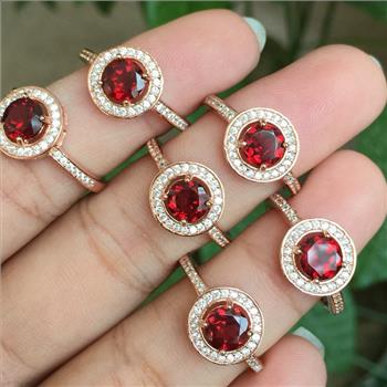 NO RESERVE Garnet 925 Sterling Silver Ring