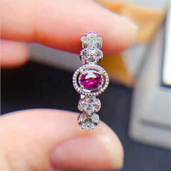 NO RESERVE Garnet 925 Sterling Silver Ring