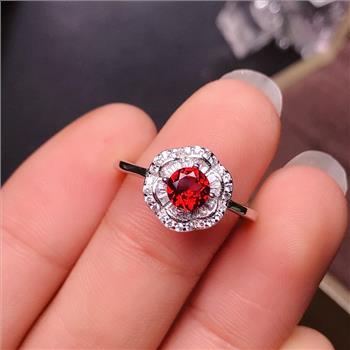 NO RESERVE Garnet 925 Sterling Silver Ring
