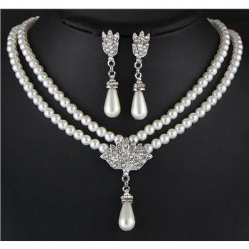 NO RESERVE Imitation Pearl Gold Plated Brass Necklace