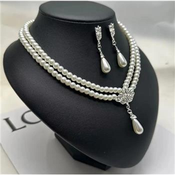 NO RESERVE Imitation Pearl Gold Plated Brass Necklace