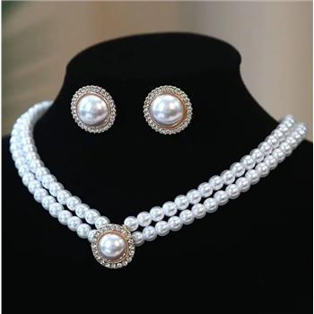 NO RESERVE Imitation Pearl Gold Plated Brass Necklace