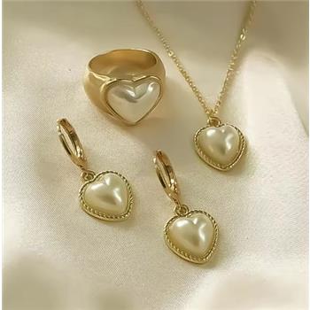 NO RESERVE Imitation Pearl Gold Plated Brass Pendant