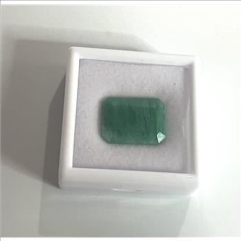 Natural Emerald Unmounted 16.7 Carat Emerald Cut Gemstone