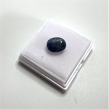 Natural Blue Sapphire Unmounted 8.4 Carat Oval Cut Gemstone