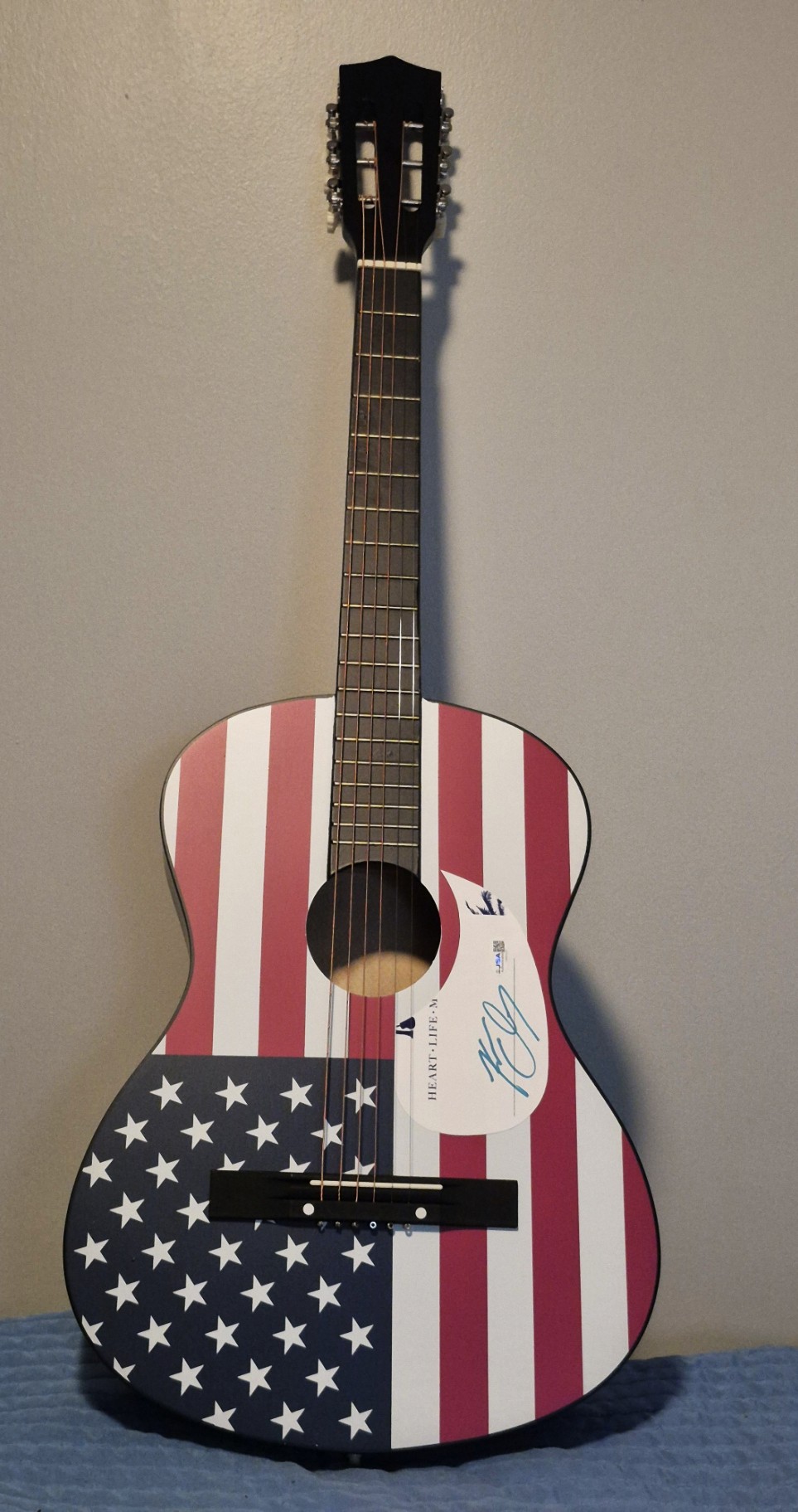 KENNY CHESNEY SIGNED CUSTOM ACOUSTIC GUITAR COUNTRY MUSIC ICON (JSA)
