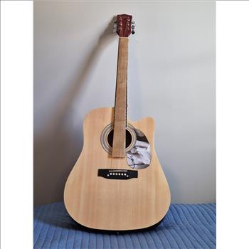 Taylor Swift Autographed 41