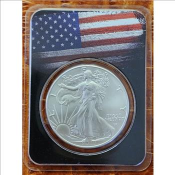 2022 American 1 oz .999 Silver Eagle BU $1 Coin Flag Label & Black Card in TEP