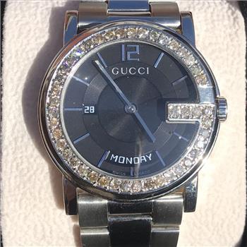 IGI Certified Custom Natural Diamond 2.00 Carat Men's Black Dial Gucci Day of The Week Date Watch