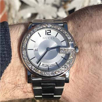 Custom Natural Diamond 2.00 Carat Men's White Dial Gucci Day of The Week Date Watch IGI Certified